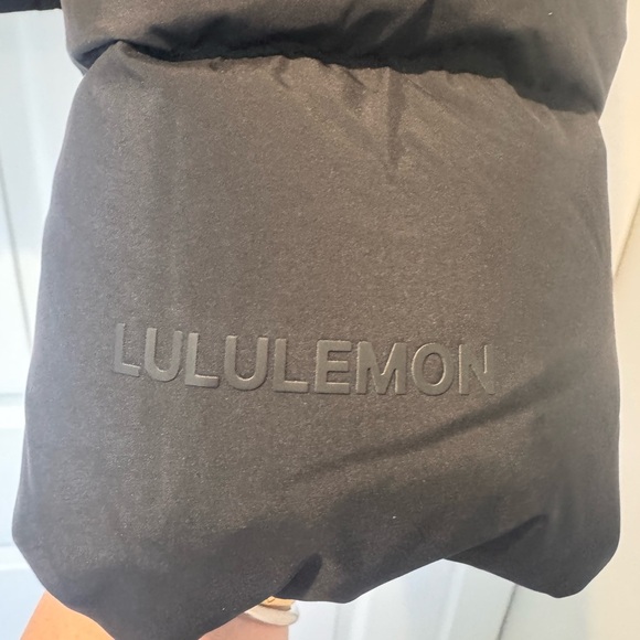 Auth.✅ Lululemon Black “Wunder Puff” Cropped Jacket Size 14🖤❤️ - Picture 8 of 12